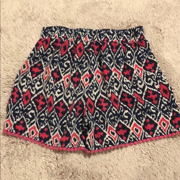2 pair of girls shorts - Picture 6 of 7